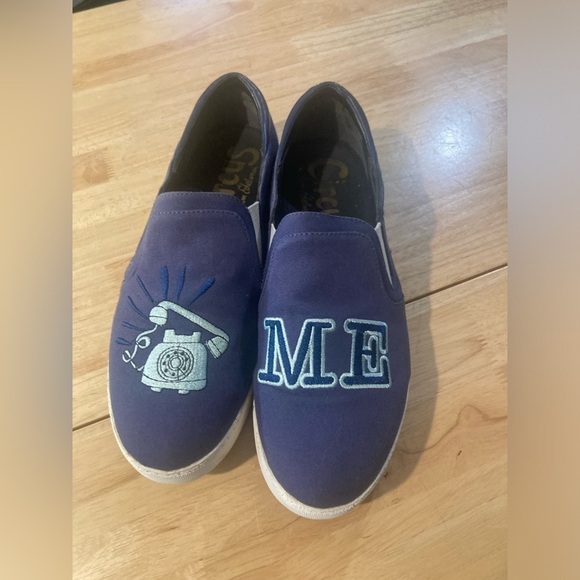 Circus by Sam Elderman call me slip on shoes in blue. Can’t find size - Picture 8 of 9
